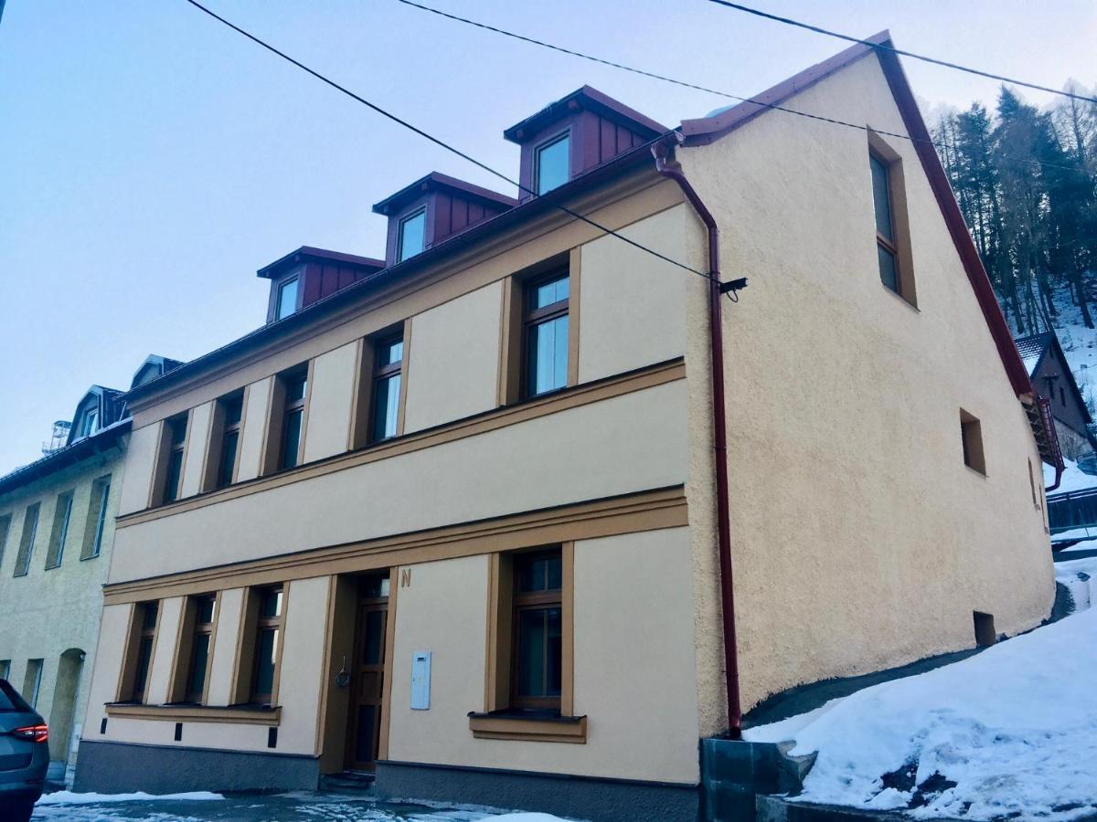 Apartman U Stoly Яхимов Екстериор снимка
